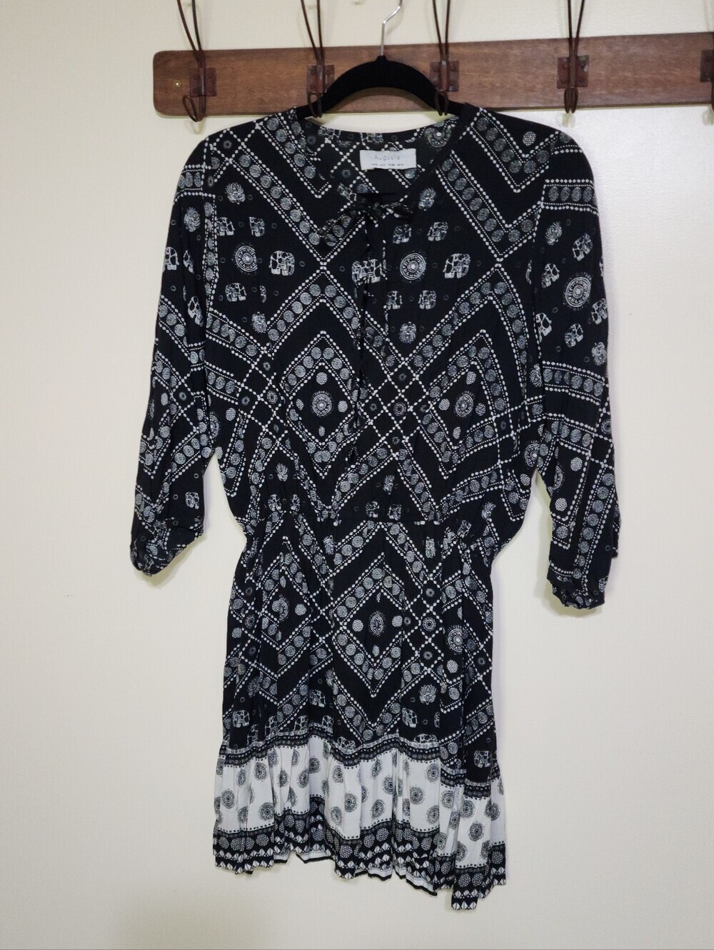 Auguste the Label Dress Womens 6 Mini Indie Boho Tribal Black White Elephant